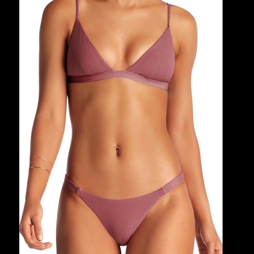 NWT Vitamin A women’s XS triangle bikini
